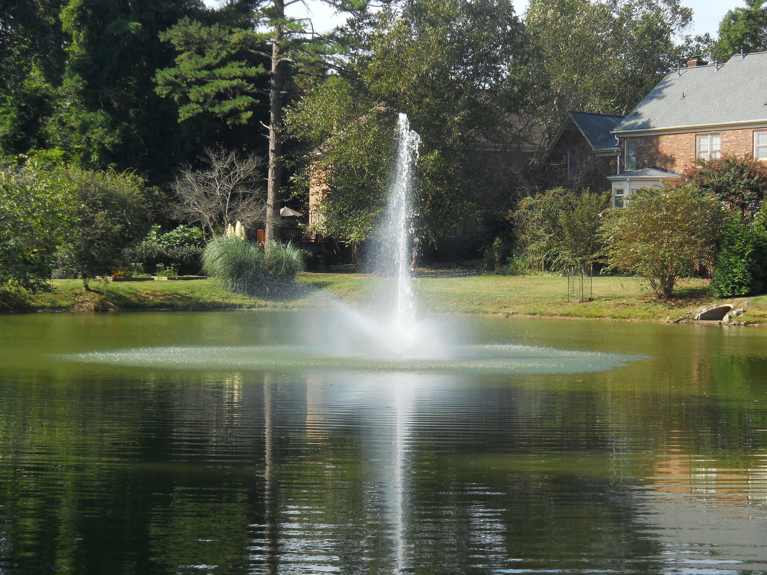 Elegant tiered pond fountain